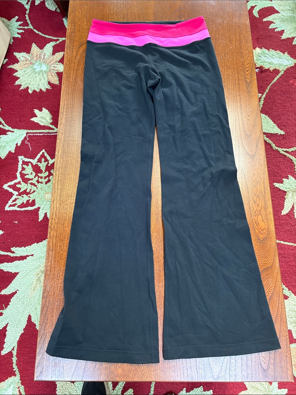 Lululemon “Vintage” Reversible Leggings 8